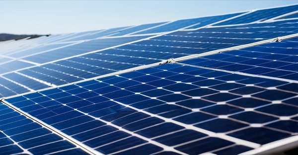 Panneau solaire photovoltaïque : économisez et devenez autonome